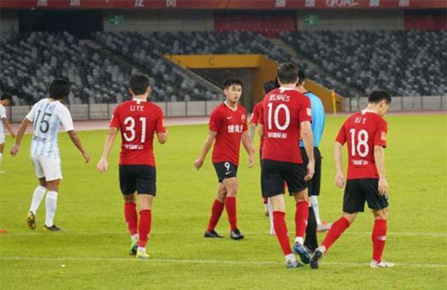  索肖年轻阵容出击,法甲新军展现无限潜力