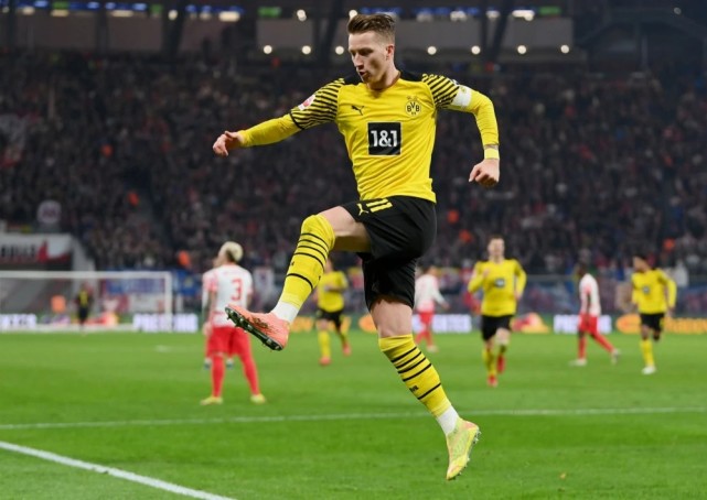  布伦特福德定位球制胜，黑马姿态掀翻传统劲旅